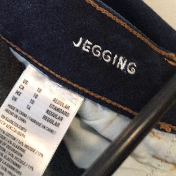 Distressed Jeans - Picture 4 of 4